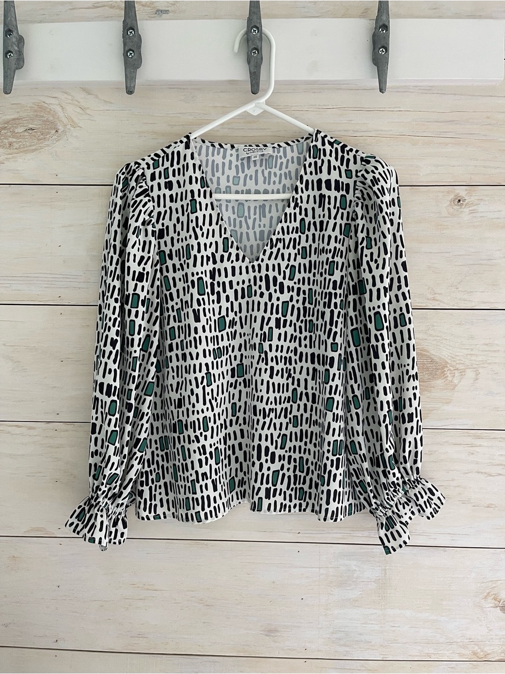 CROSBY by Mollie Burch Black, White and Teal V-Neck Printed Blouse